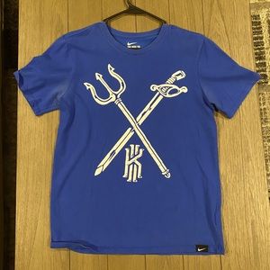 Men’s Medium Nike Tee